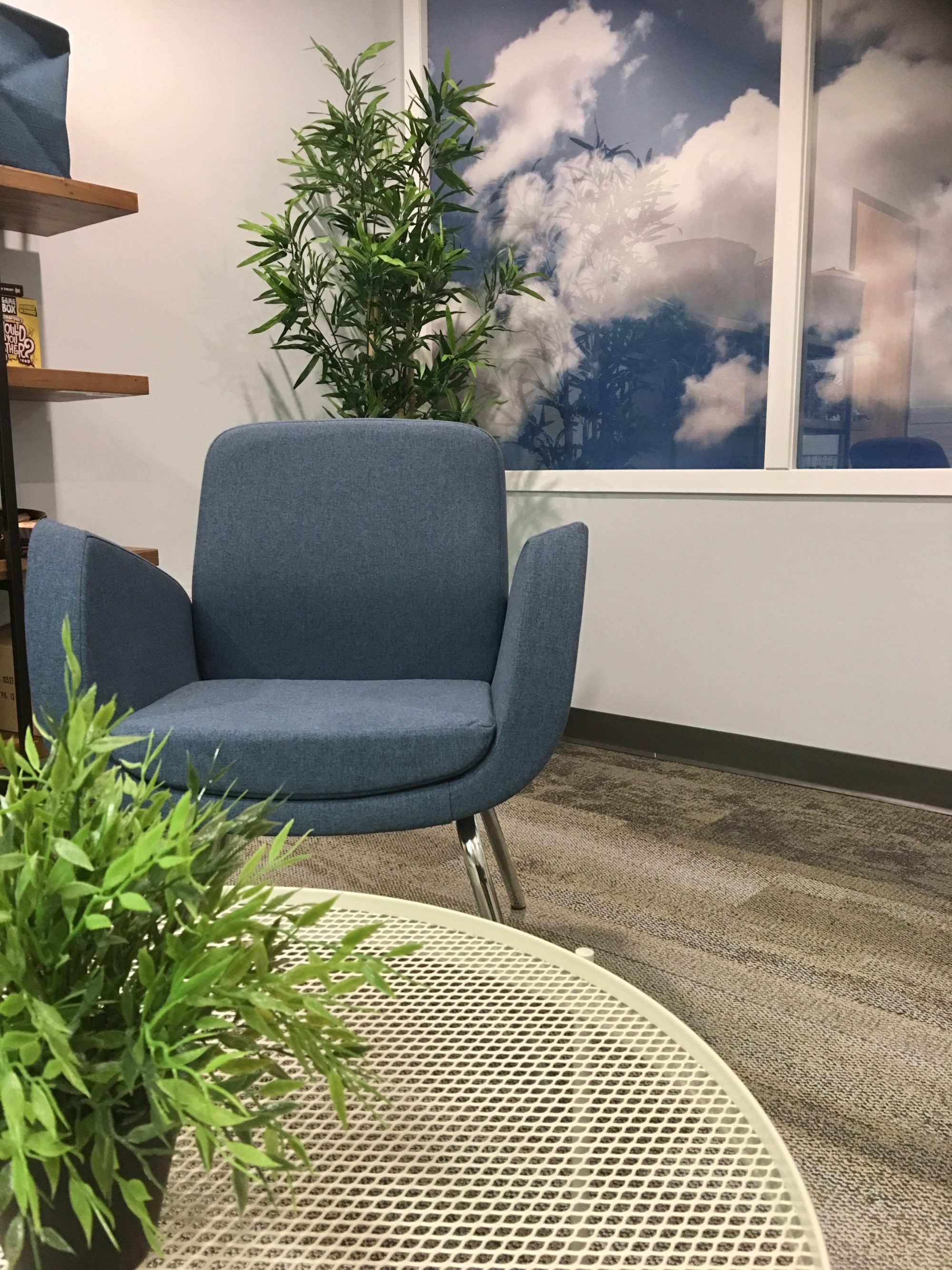 Carpet Tile /  Décor / Monitor Glass Film